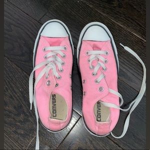 SOLD ON MERCARI Pink low top converse